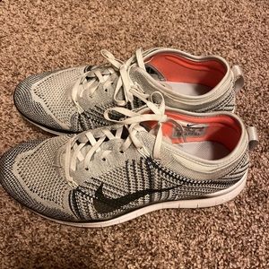 nike free tr fly knit